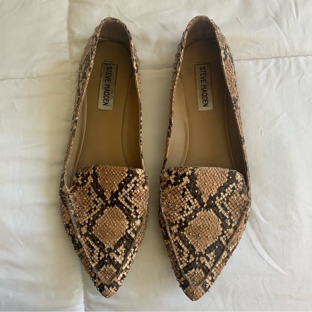 Steve Madden feather loafer snakeskin